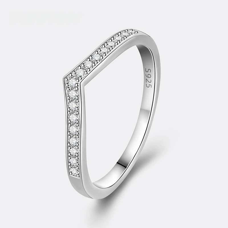 Anel de Luxo Moissanite em Prata S925 - Elegância Atemporal