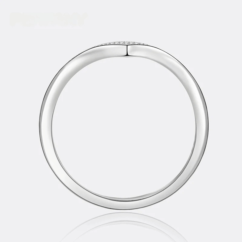 Anel de Luxo Moissanite em Prata S925 - Elegância Atemporal