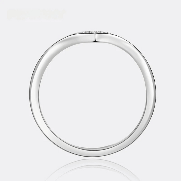 Anel de Luxo Moissanite em Prata S925 - Elegância Atemporal
