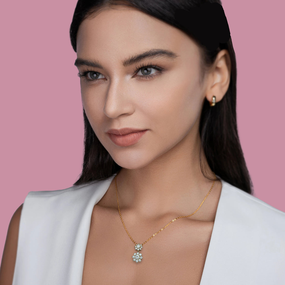 Colar com pingente de moissanite floral duplo de 3,6 quilates – prata S925 banhada a ouro 18K, elegância em flor, perfeito para momentos preciados