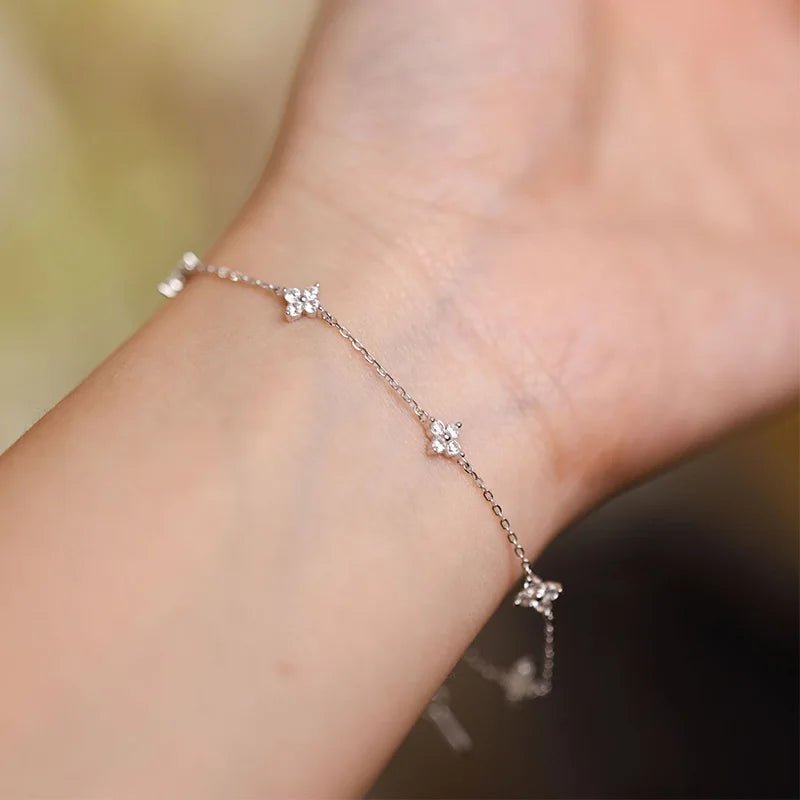 Pulseira cor prata para mulheres meninas 925 prata esterlina link chian com zircônia cúbica bonito trevo charme jóias ajustáveis