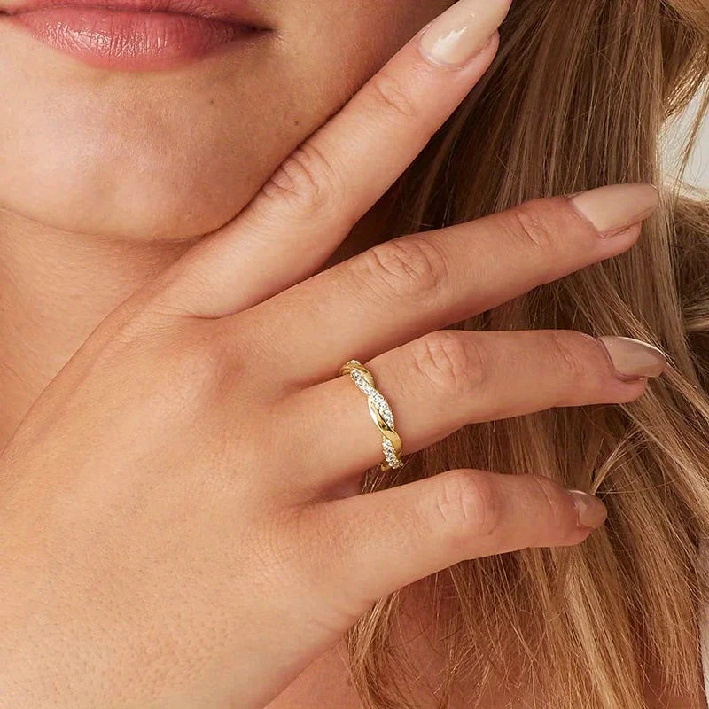 Anel torcido de zircônia cúbica Acessórios de joias de dedo de luxo