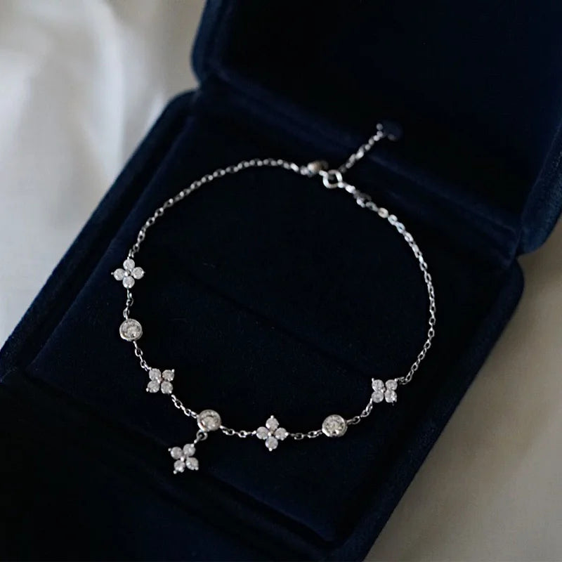 Pulseira cor prata para mulheres meninas 925 prata esterlina link chian com zircônia cúbica bonito trevo charme jóias ajustáveis