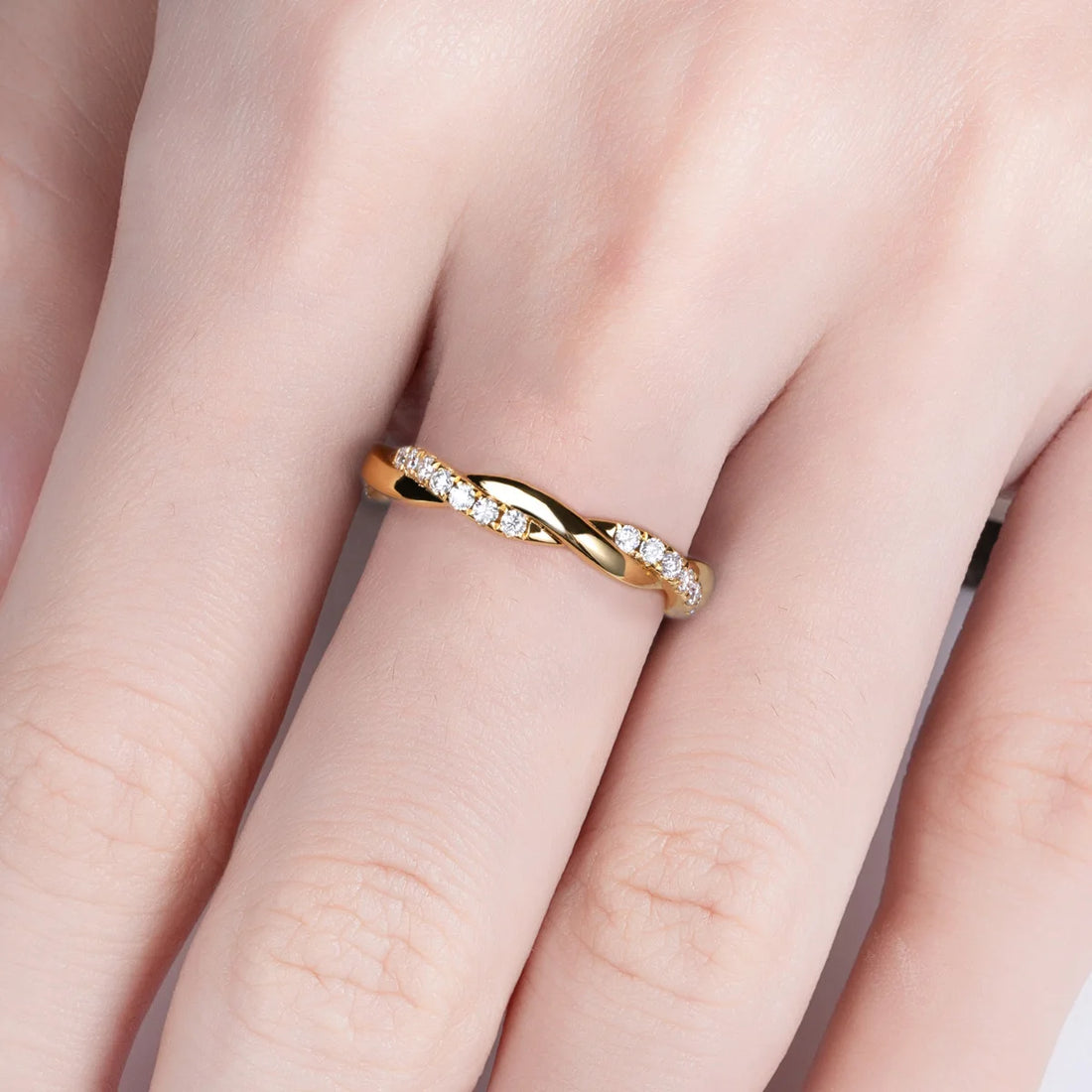 AnuJewel Moissanite Diamante Infinito Banda De Casamento Para Mulheres, Anéis De Eternidade Amarelo, Jóias Por Atacado, 1.5mm, Cor D