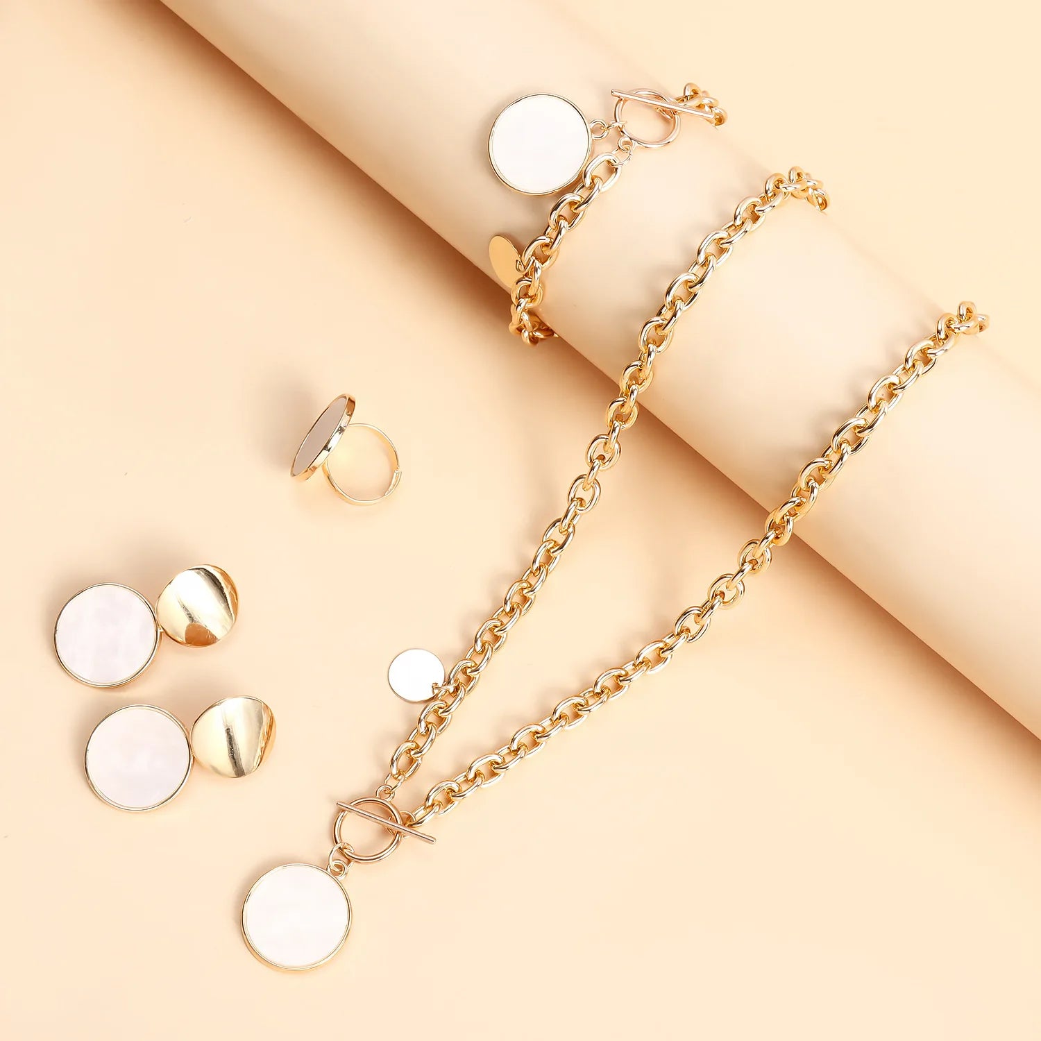 Conjuntos de Jóias Pingente Branco Concha para Mulheres, Colar na Moda, Pulseira, Brincos, Anel, Presentes de Casamento, Luxo Leve, 5Pcs, Conjunto