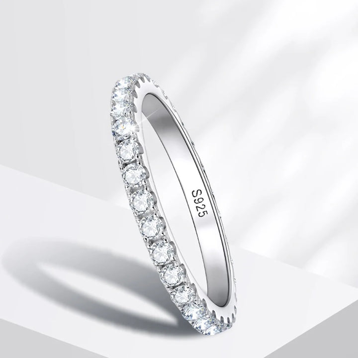 KNOBSPIN Anel Moissanite para Mulheres, Banda Eterna, Anéis de Noivado de Casamento 925 Prata Esterlina, Sólido Ouro Branco 18k, 2mm Cor D